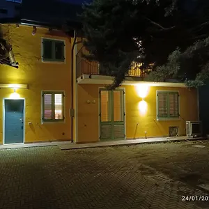  Appartamento Un Angolo A Milano...